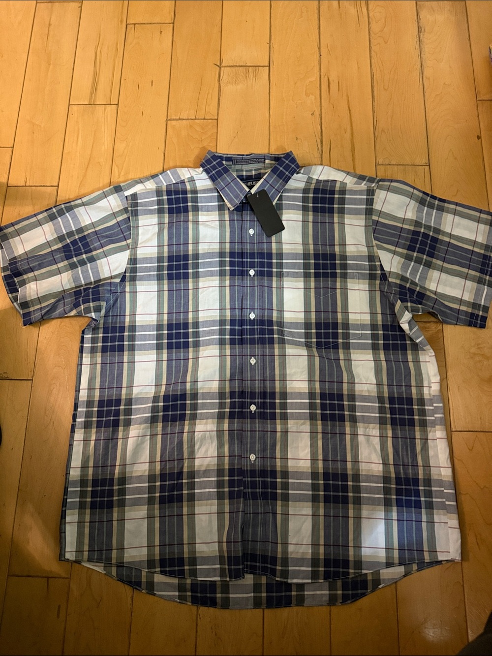 Van Heusen Short-Sleeve Plaid Button-Down Shirt - Blue & White